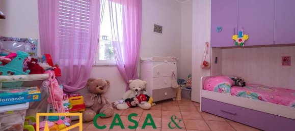 4 Schlafzimmer Wohnung in Pietramelara, Italy, Nr. 325659 9