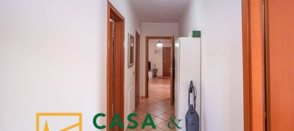 4 Schlafzimmer Wohnung in Pietramelara, Italy, Nr. 325659 10