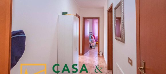 4 Schlafzimmer Wohnung in Pietramelara, Italy, Nr. 325659 6