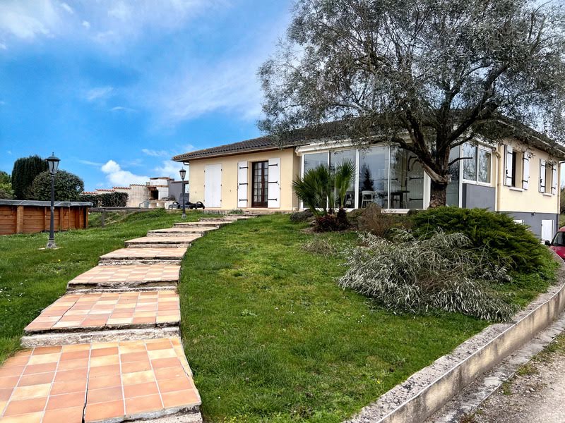 Дом с 6 спальнями в Шатобернар, Франция № 112119