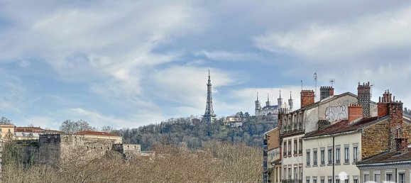 4 bedrooms Apartment in Lyon, France No. 317133 2