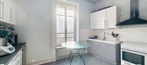 4 bedrooms Apartment in Lyon, France No. 317133 15