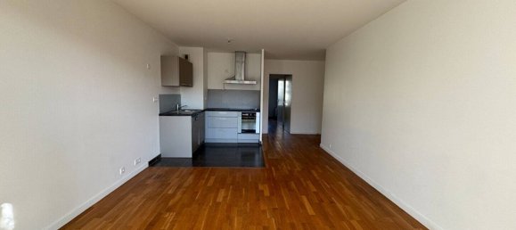 2 bedrooms Apartment in Issy-les-Moulineaux, France No. 139860 4