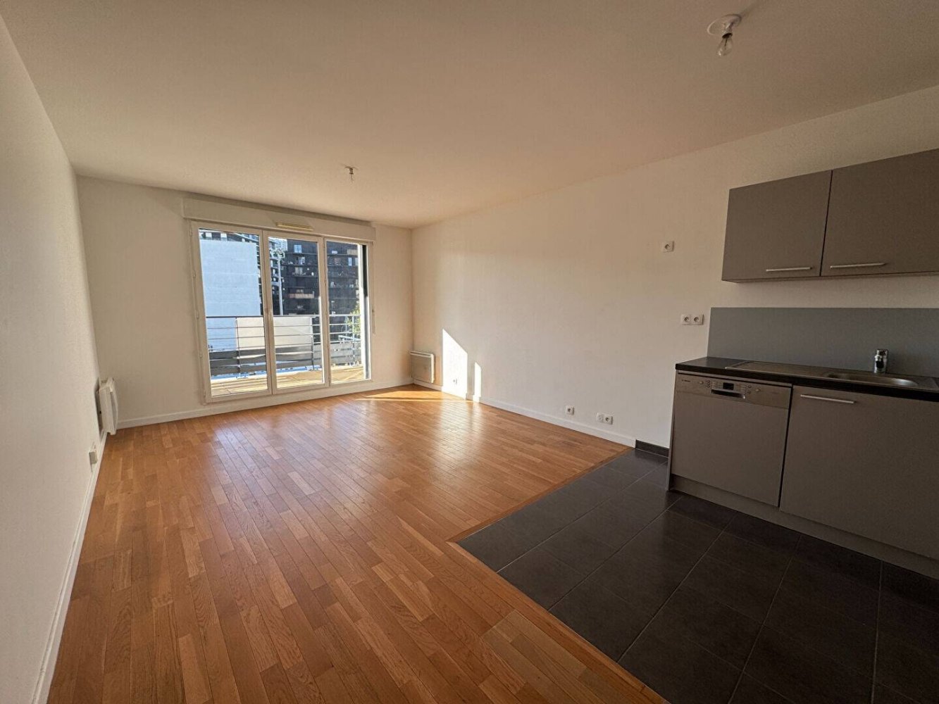 2 bedrooms Apartment in Issy-les-Moulineaux, France No. 139860