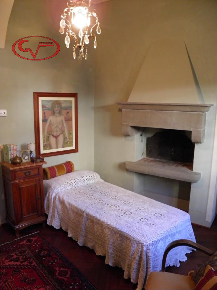 Apartamento de 8 habitaciónes en Loro Ciuffenna, Italy No. 238292