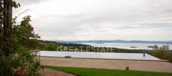 4 bedrooms House in Lisciano Niccone, Italy No. 232224 2