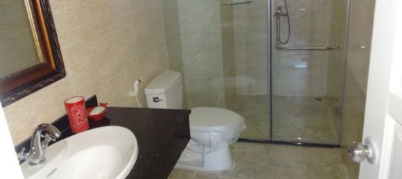 5 bedrooms Apartment in Tay Ho, Vietnam No. 6042 12