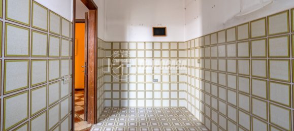 3 rooms Villa in Caronno Pertusella, Italy No. 153094 17