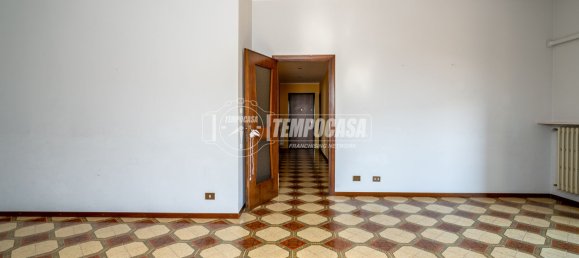 3 rooms Villa in Caronno Pertusella, Italy No. 153094 10