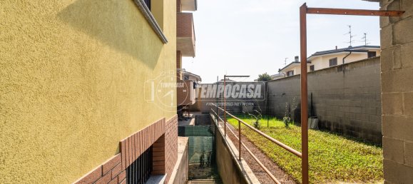 3 rooms Villa in Caronno Pertusella, Italy No. 153094 31