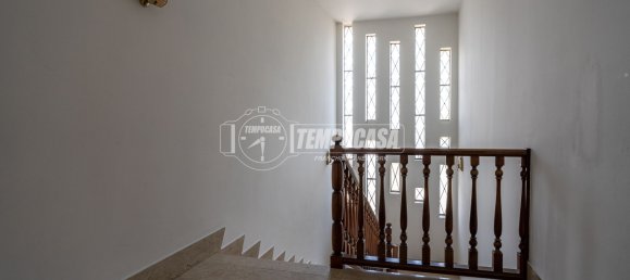 3 rooms Villa in Caronno Pertusella, Italy No. 153094 26