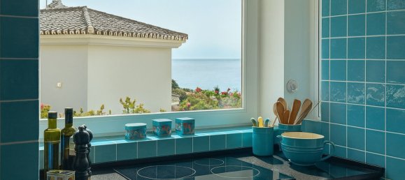 4 bedrooms Villa in Benalmadena, Spain No. 141965 10