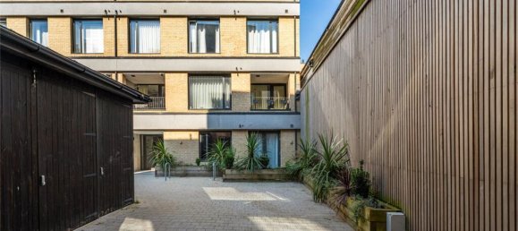 2 bedrooms Apartment in London, United Kingdom No. 3727 13