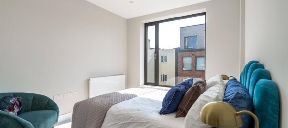 2 bedrooms Apartment in London, United Kingdom No. 3727 5