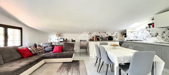 4 bedrooms Apartment in Rimini, Italy No. 358293 7