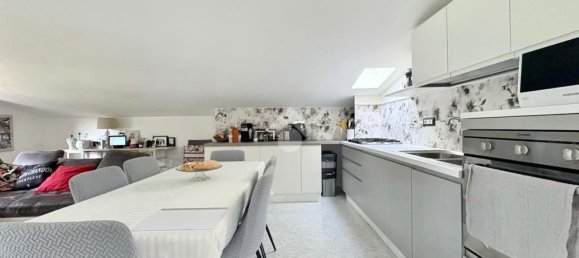 4 bedrooms Apartment in Rimini, Italy No. 358293 9