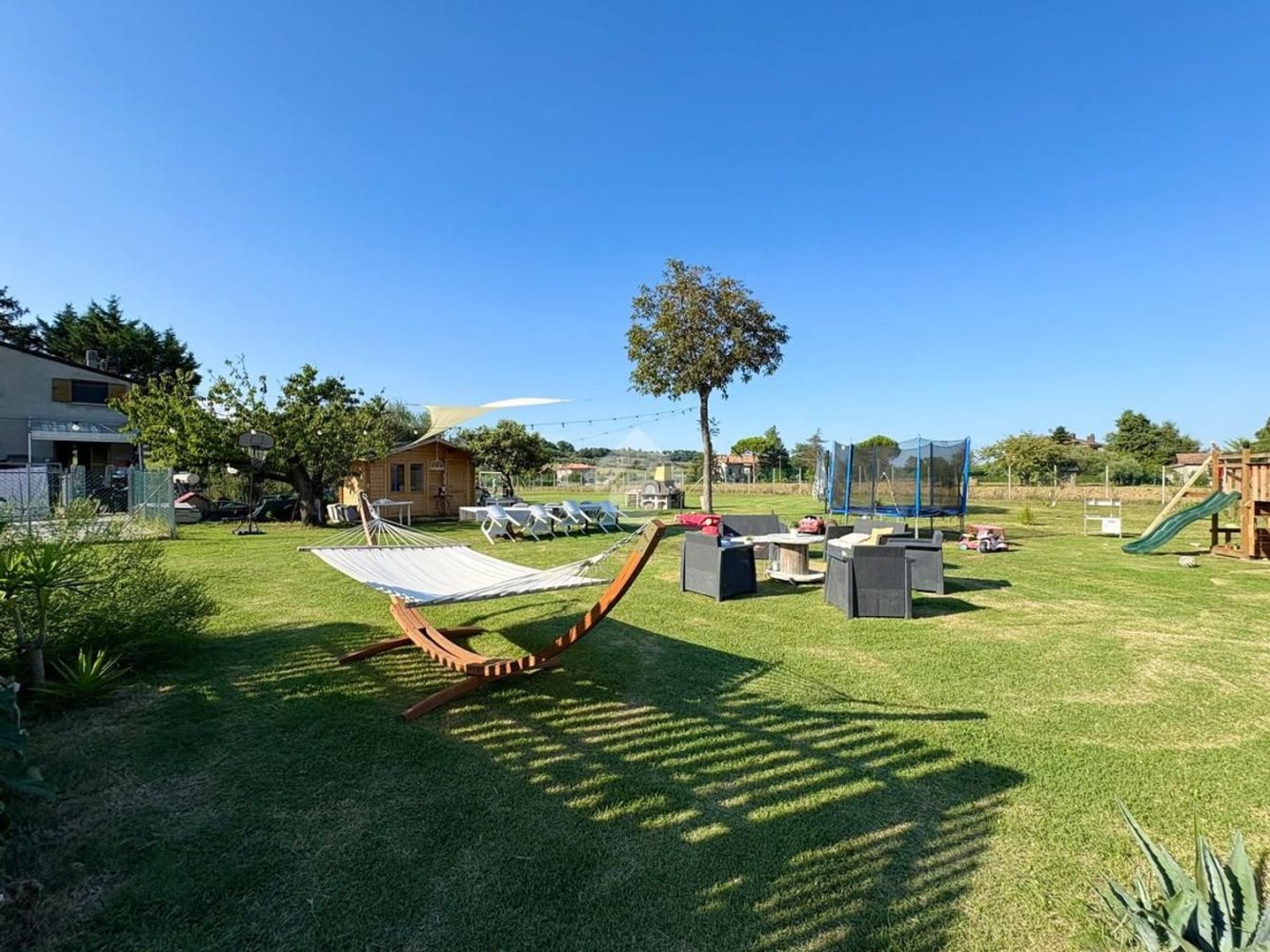 4 bedrooms Apartment in Rimini, Italy No. 358293