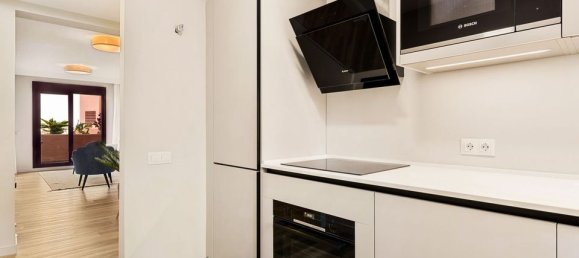 2 bedrooms Apartment in Benahavis, Spain No. 189574 8