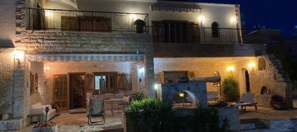 5 bedrooms House in Pegeia, Cyprus No. 9822 3