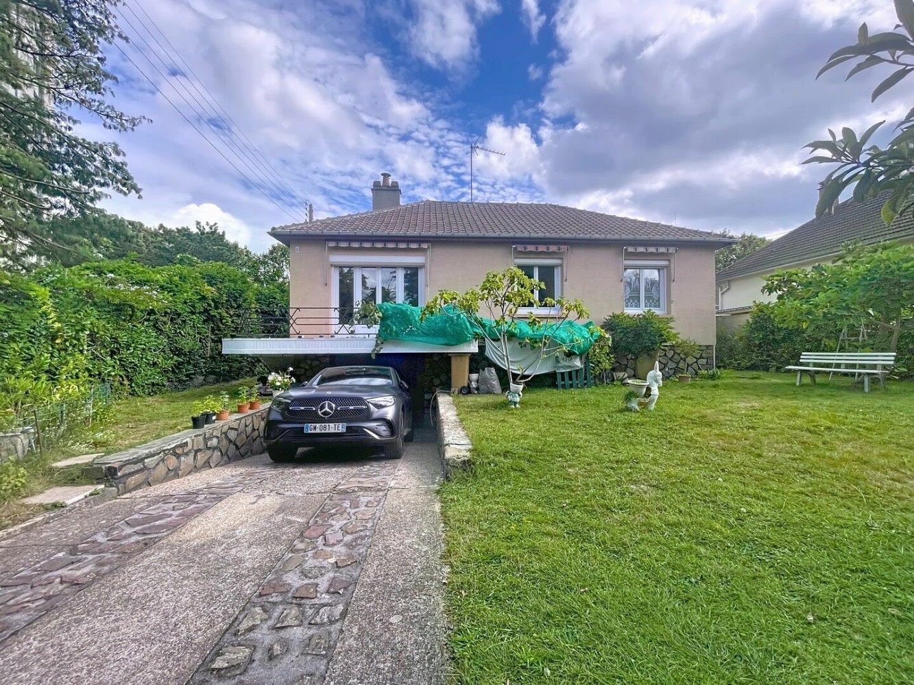 4 bedrooms House in Le Grand-Quevilly, France No. 361528