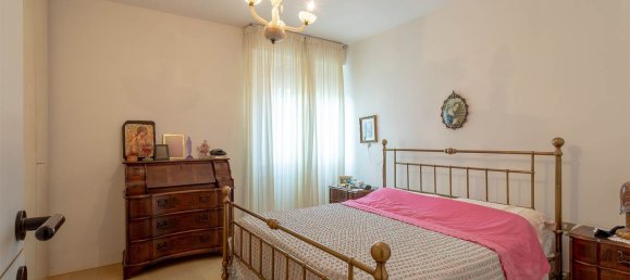 7 rooms House in Calenzano, Italy No. 181969 20