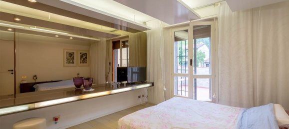 7 rooms House in Calenzano, Italy No. 181969 27