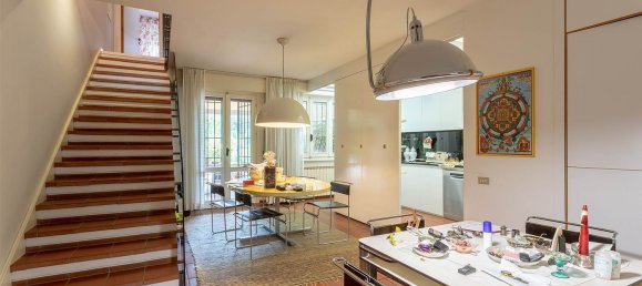 7 rooms House in Calenzano, Italy No. 181969 11