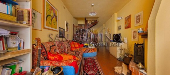 4 bedrooms House in Correggio, Italy No. 374530 8