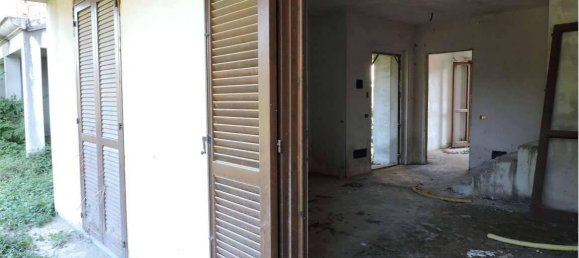 5 rooms House in Umbertide, Italy No. 20290 16
