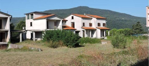 5 rooms House in Umbertide, Italy No. 20290 10