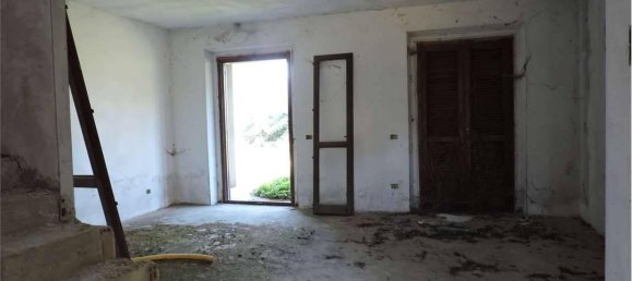 5 rooms House in Umbertide, Italy No. 20290 13