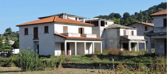 5 rooms House in Umbertide, Italy No. 20290 36