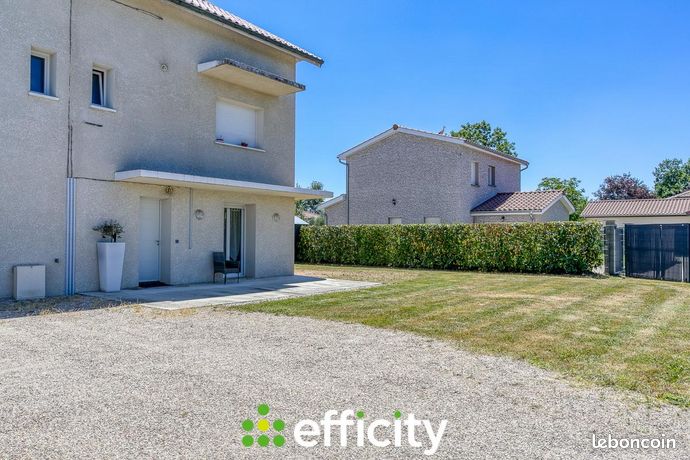 3 chambres Appartement à Villars-les-Dombes, France No. 314815