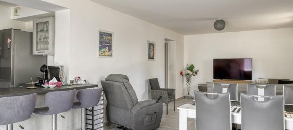 3 chambres Appartement à Villars-les-Dombes, France No. 314815 8