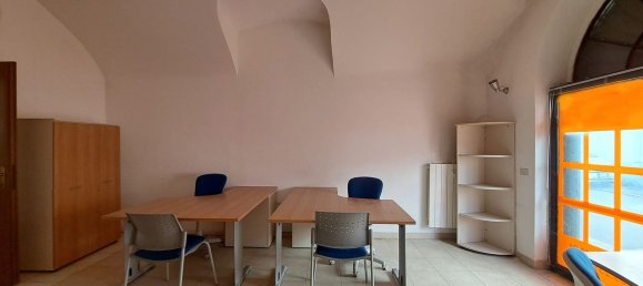 Gewerbliche Immobilie in Monza, Italy 125m², Nr. 10906 9