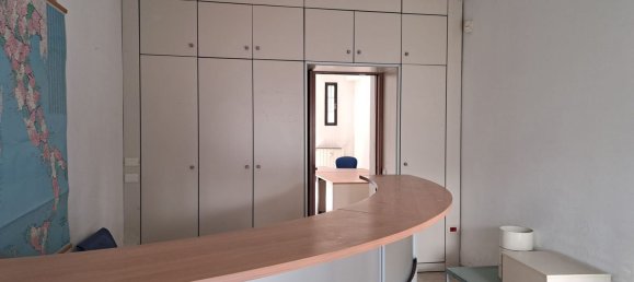 Gewerbliche Immobilie in Monza, Italy 125m², Nr. 10906 6