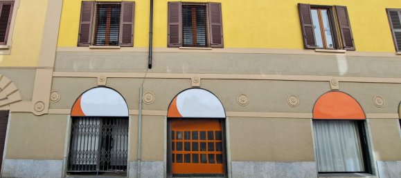 Gewerbliche Immobilie in Monza, Italy 125m², Nr. 10906 2