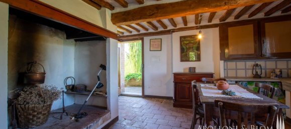 4 bedrooms House in Asciano, Italy No. 57199 15