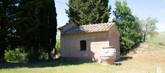 4 bedrooms House in Asciano, Italy No. 57199 29
