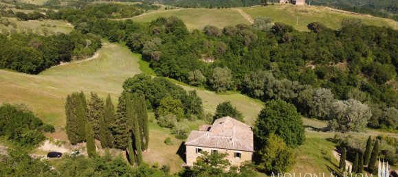 4 bedrooms House in Asciano, Italy No. 57199 33