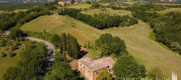 4 bedrooms House in Asciano, Italy No. 57199 32