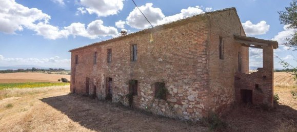 10 rooms House in Castiglione del Lago, Italy No. 58041 5