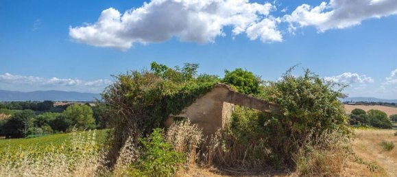 10 rooms House in Castiglione del Lago, Italy No. 58041 17