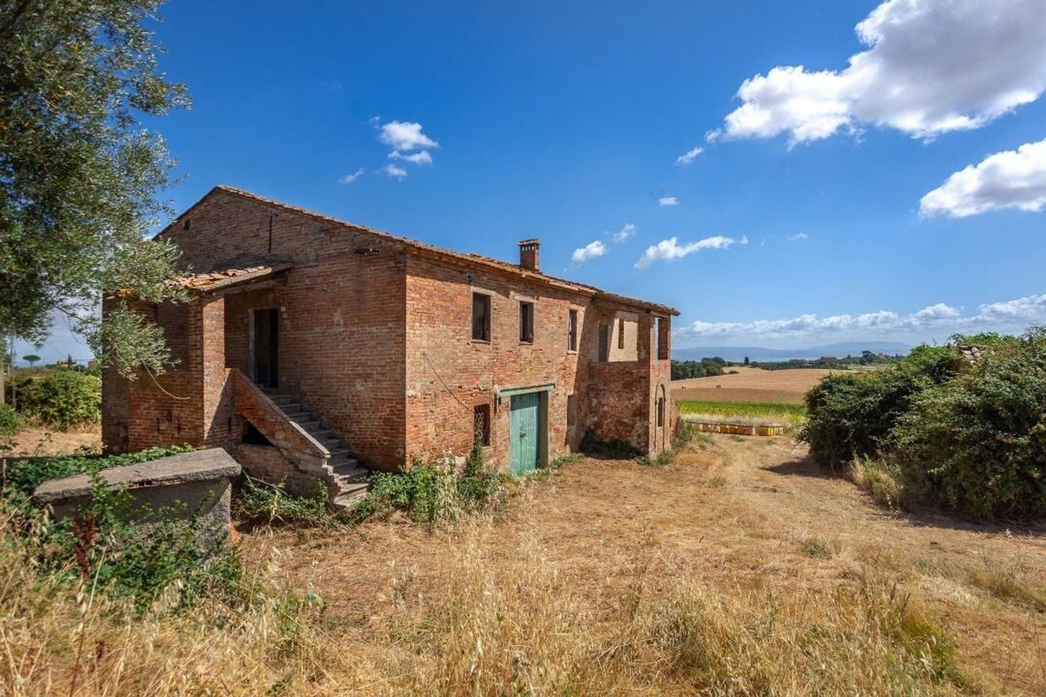 10 rooms House in Castiglione del Lago, Italy No. 58041