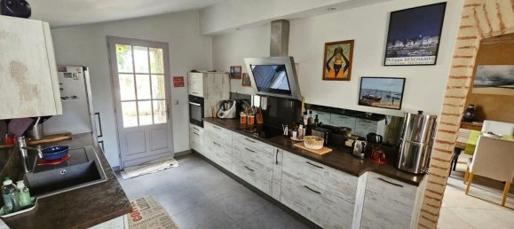 6 bedrooms House in Gontaud-de-Nogaret, France No. 361864 11