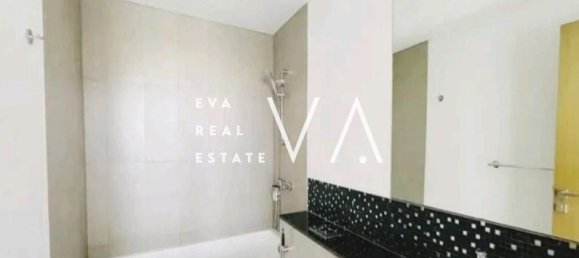 Moradia em banda T3 em Dubai, UAE N.º 102986 2