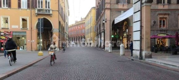 3 rooms Commercial property in Modena, Italy No. 84081 6