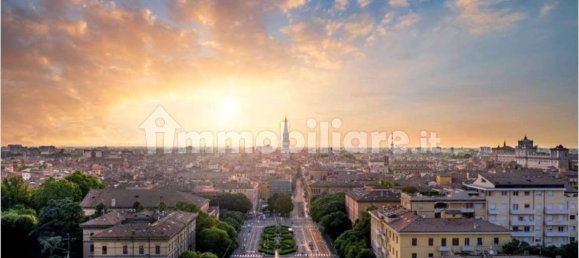 3 rooms Commercial property in Modena, Italy No. 84081 9