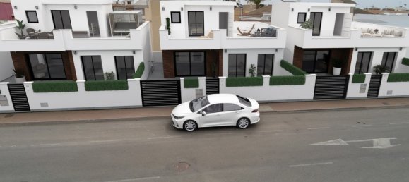 Villa de 3 dormitorios en San Pedro del Pinatar, Spain No. 290649 2