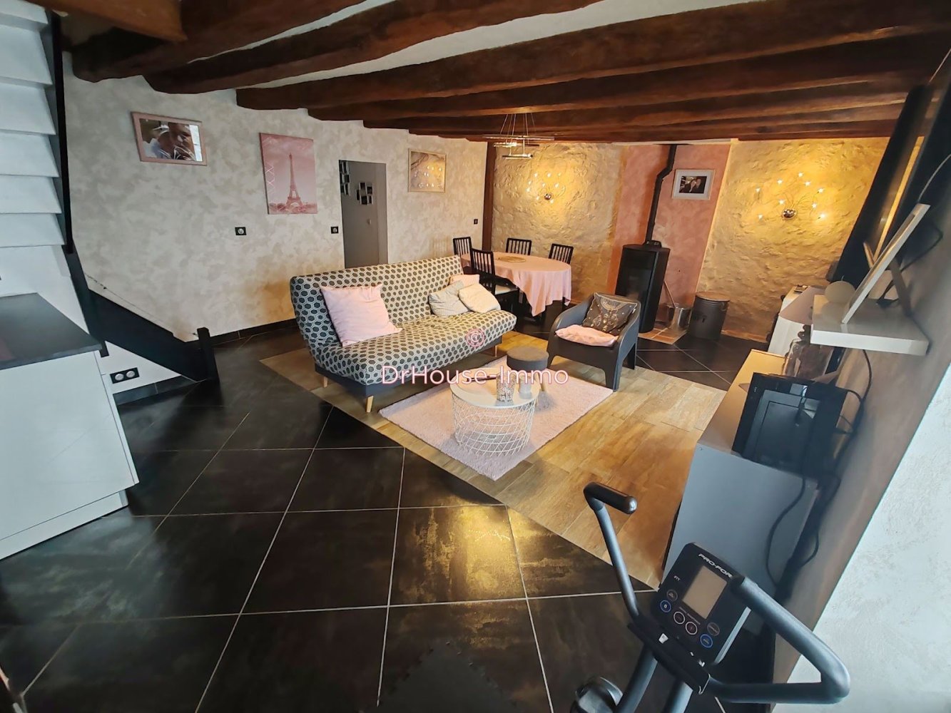 Casa de 3 dormitorios en Sainte-Maure-de-Touraine, France No. 48261